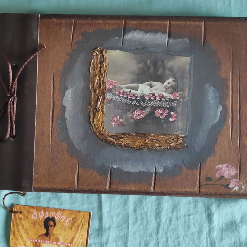 Children's photo album new with wooden hand-painted cover