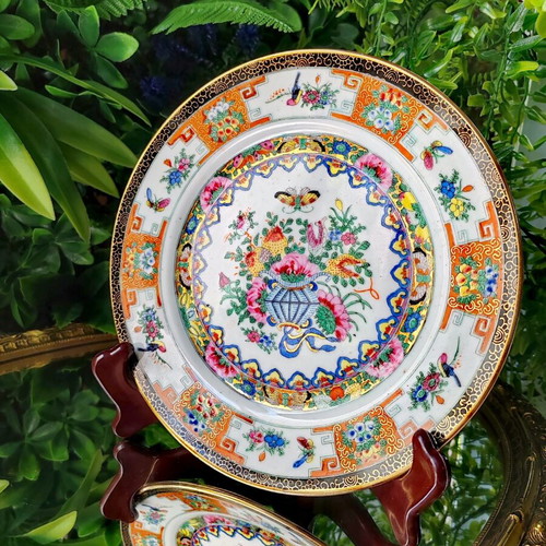 Famille Rose vintage Chinese porcelain plates, set of 2