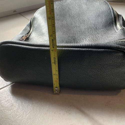 Black backpack used with 2 external and 1 internal pocket