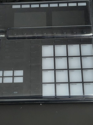 Native Instruments Maschine Mk3 music production controller