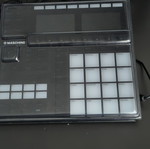 Native Instruments Maschine Mk3 music production controller
