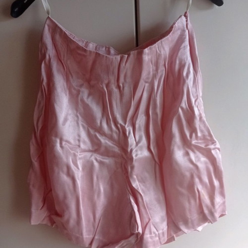 Miss Raxevsky pink shorts used with side zipper