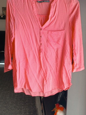 Zara shirt blouse medium pink with orange, like new