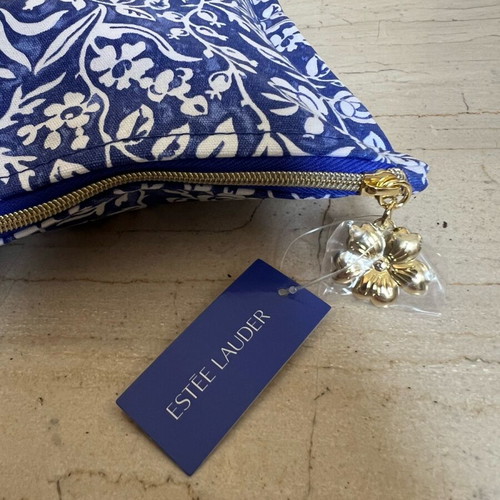 Estée Lauder beauty set new with terry ribbons, mask and pouch