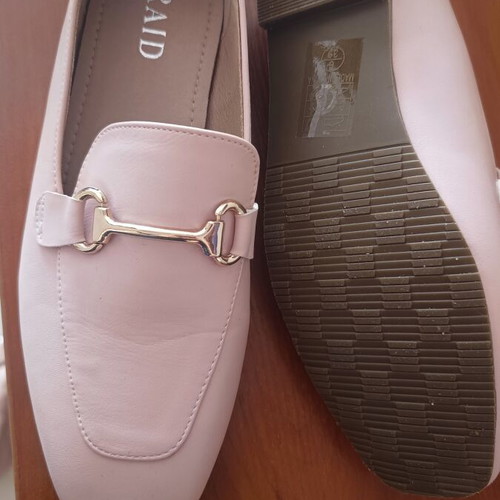 Raid pink loafers with gold buckle, size 39