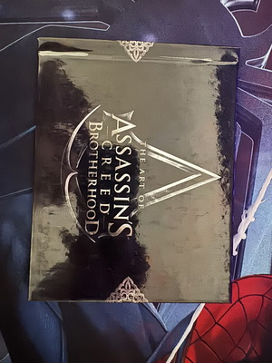 Assassins Creed Brotherhood Artbook collectors edition σαν καινούργιο