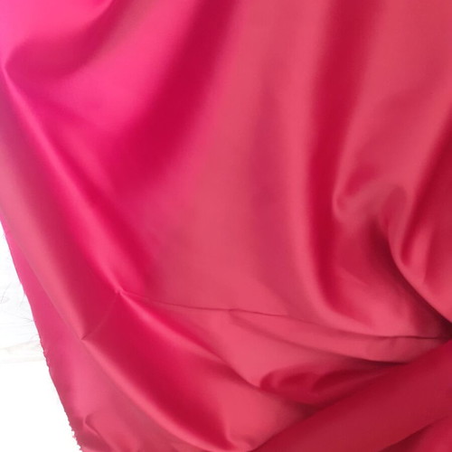 Satin curtain ruby red 4 meters, height 2.80m new