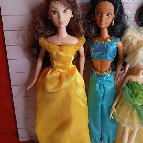 Disney Queens dolls used with character