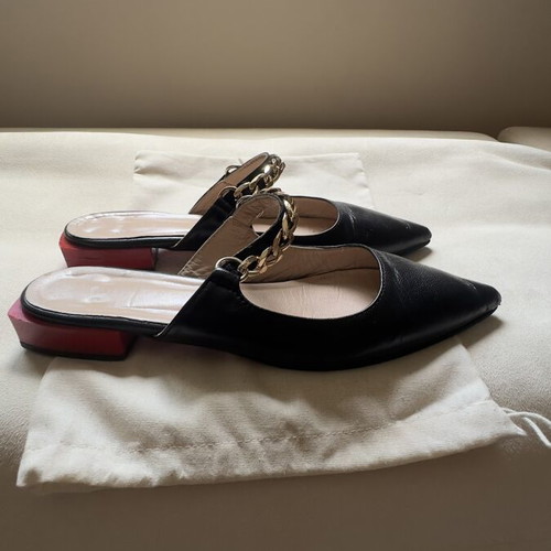 Wall Street Exclusive Collection Black Leather Slingback Flats like new
