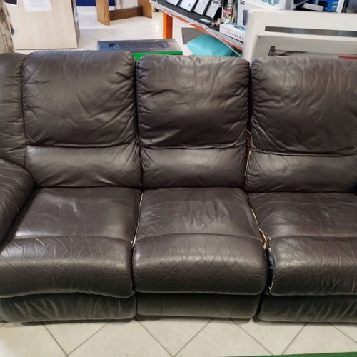 Three-seater black leather sofa with recline