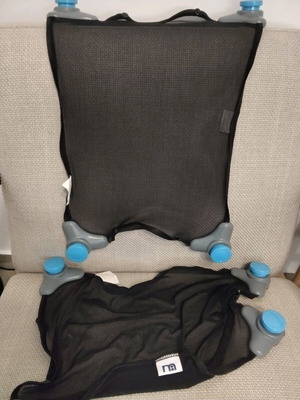 Munchkin car sun shades used, set of 2 with suction cups