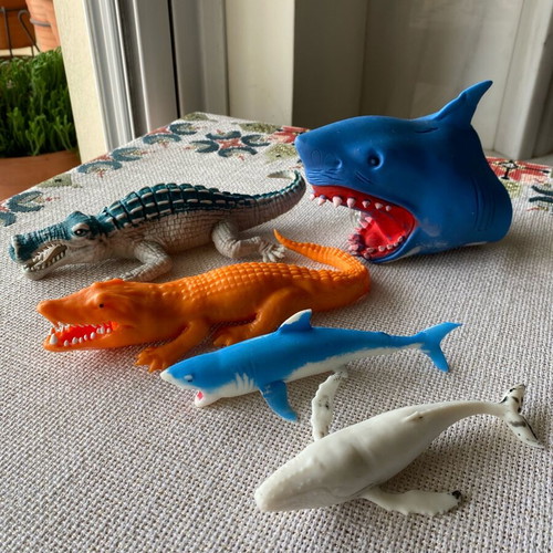 Silicone beach and pool animals set of 5 like new