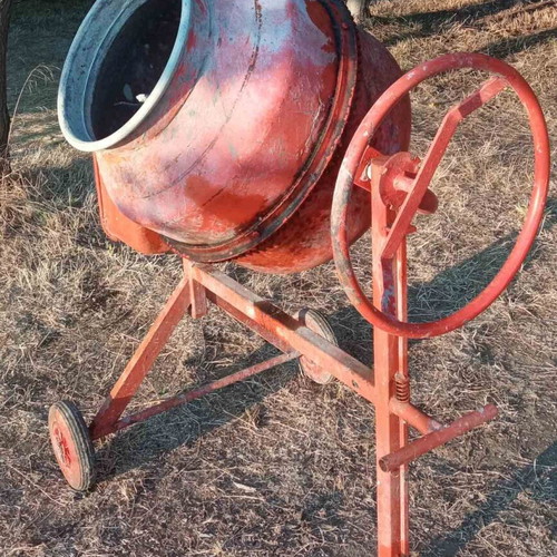 Electric Concrete Mixer used, fully functional