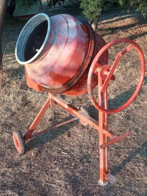 Electric Concrete Mixer used, fully functional