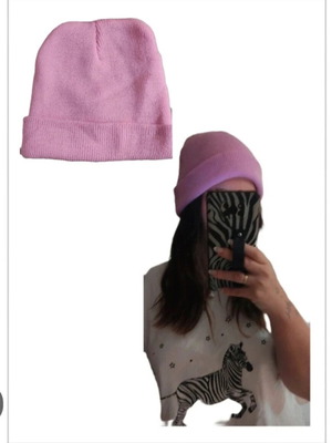Pink beanie like new, one size