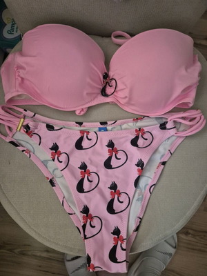 Swimsuit set new with cat print, size M, pink and black