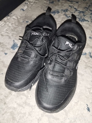 Fila Memory Cross Nanobionic women's running shoes size 39 used, black