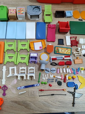 Playmobil furniture accessories and parts used, includes broken rocking chair