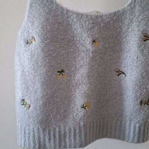 Zara knitted top light blue with embroidered flowers like new