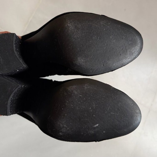 Kendall + Kylie velvet booties like new, size 39, black