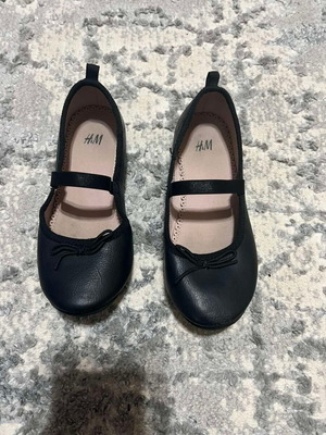 Μπαλαρίνες παιδικές H&M No28 σαν καινούργιο, μαύρες