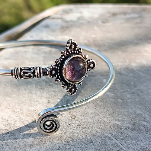 Silver-plated bracelet with amethyst new, adjustable size