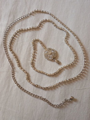 Vintage waist chain belt like new, silver with rhinestones