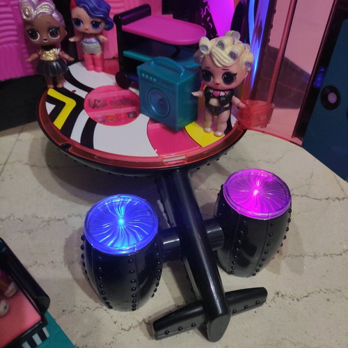 Lol Surprise Remix 4-in-1 Airplane with 8 dolls like new