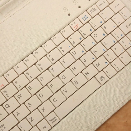 Tablet stand 22 with keyboard, white, like new, with USB connection
