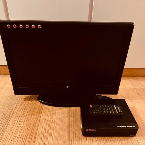 F&U 19” HD Ready HDMI TV used, model F19771W