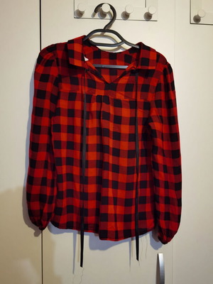 Miss Chac checked women's shirt size S like new, red and black