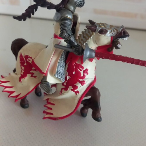 PAPO Knight Figure with Horse like new set