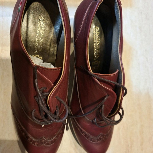 Regatta leather shoes with heels, burgundy, size 38, like new