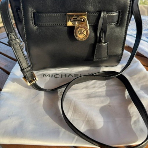 Michael Kors crossbody bag used, genuine leather, black