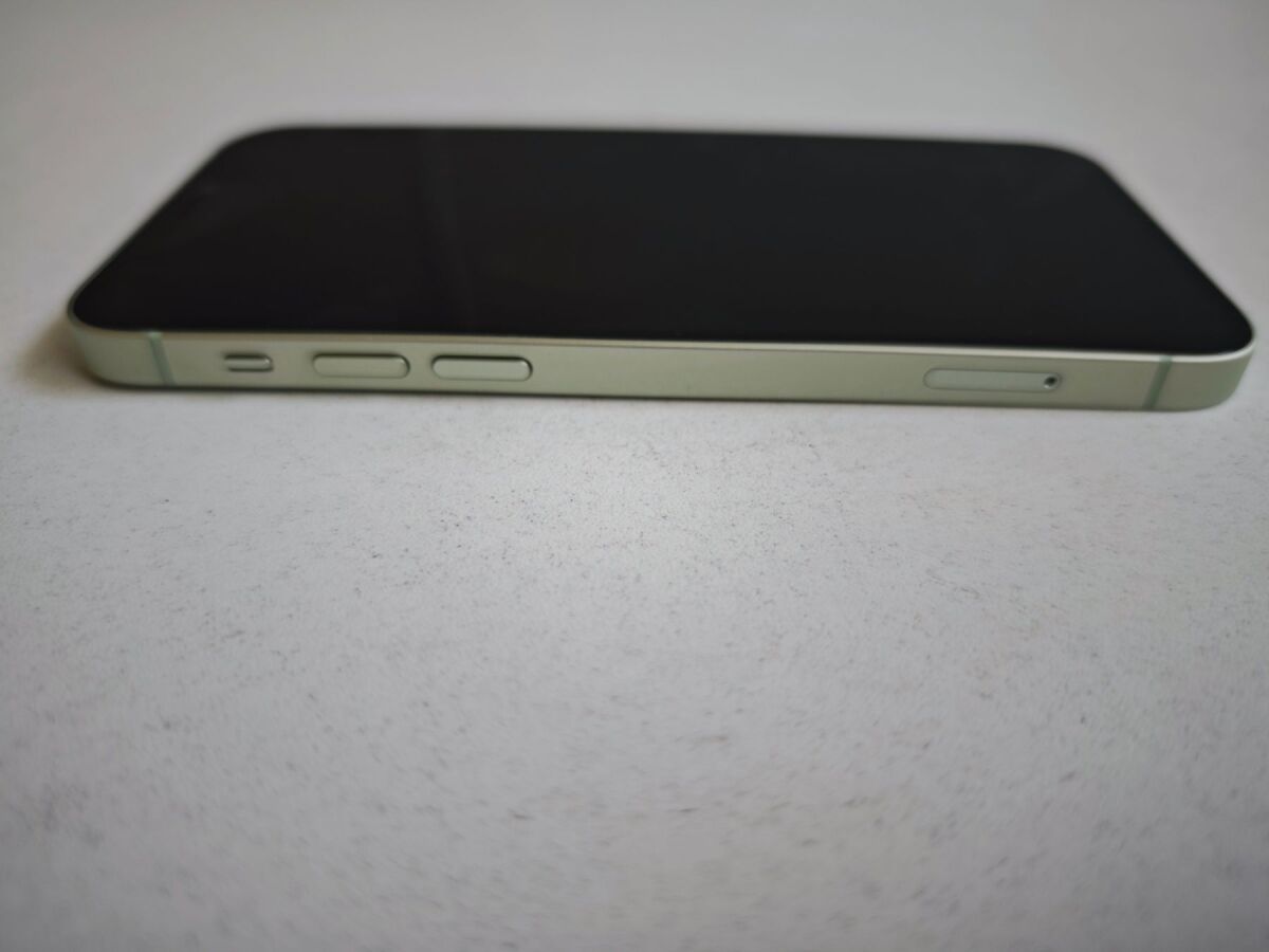 Apple iPhone 12 64GB Mint Green like new - € 180,00 - Vendora.cy