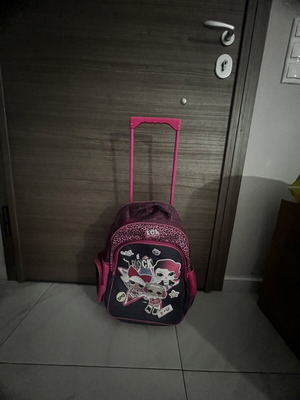 LOL Surprise School Trolley Bag for Primary School like new