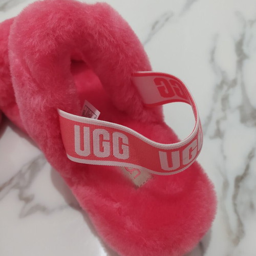 Ugg Australia slippers new, pink fuchsia