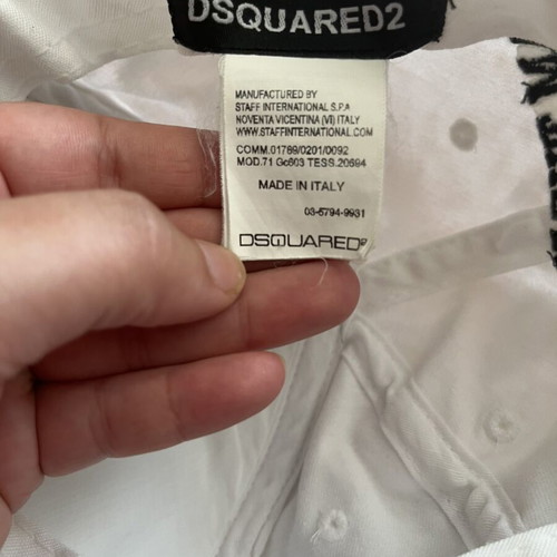 Dsquared2 hat white, used, one size