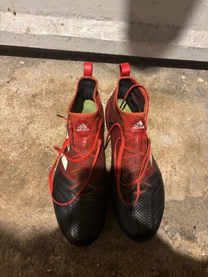 Adidas football shoes used size 45