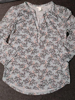 H and M women's blouse with buttons like new, size XS