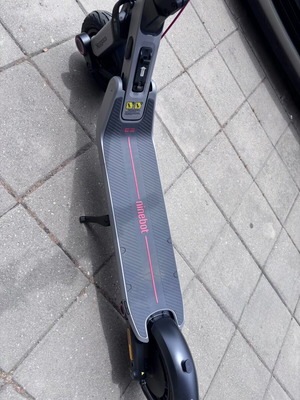 Segway electric scooter up to 25 km/h, 55 km range
