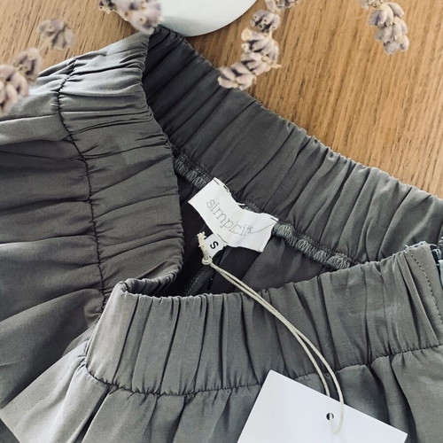 Simplicity ankle-length pants, eco-friendly material