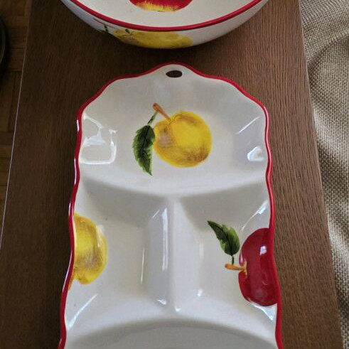 Fruit bowl and nut dish set like new