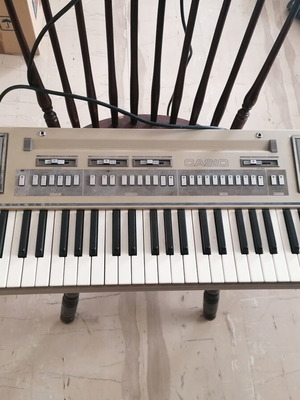 Casio Casiotone 610 keyboard used, fully functional