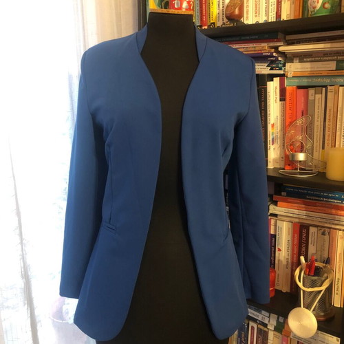 Italian blue royal blazer like new with striped detail
