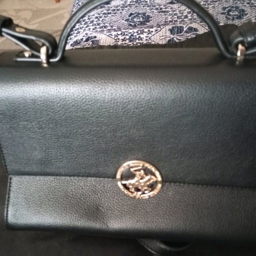 Polo Club Beverly Hills shoulder bag black like new with gold details