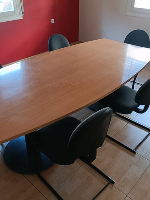 Tutoring table used, 6 seats
