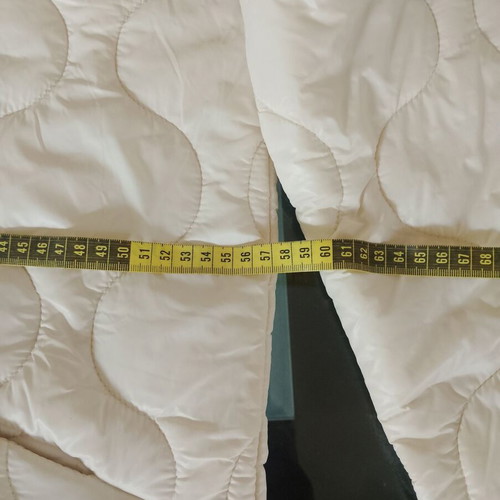 Long women's quilted jacket like new, white with hood