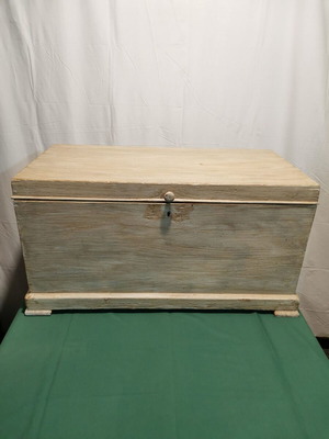Dowry chest patina used