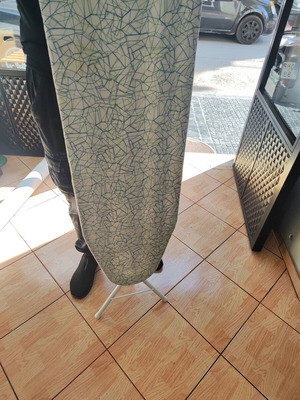 Ironing board like new